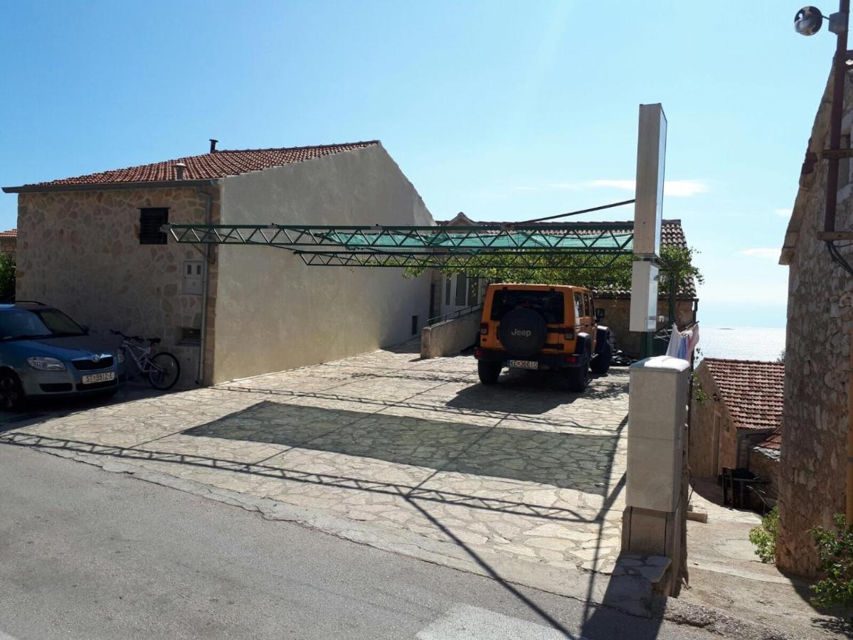 Apartments With A Parking Space Ivan Dolac, Hvar - 8753 Bagian luar foto